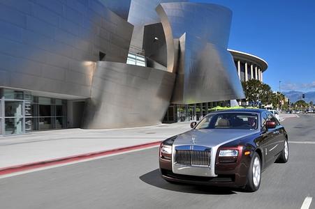 Rolls-Royce Ghost: Kuschelkurs bei Rolls-Royce (kurz)