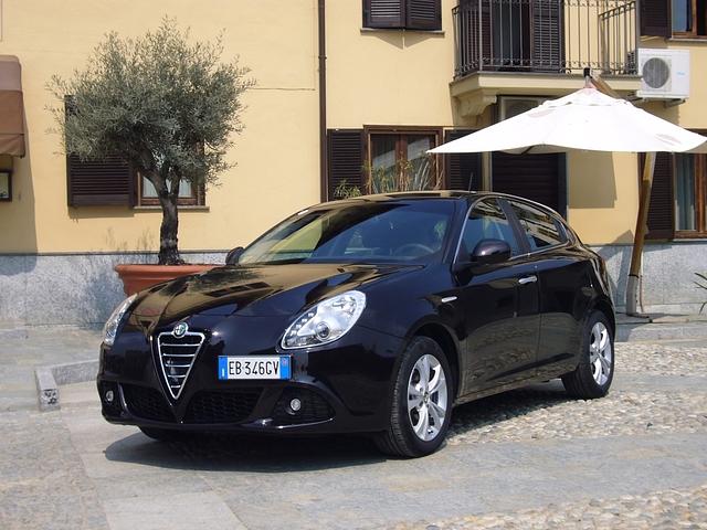 Alfa Romeo Giulietta: Neues Feuer in der Kompaktklasse (Kurzfassung)
