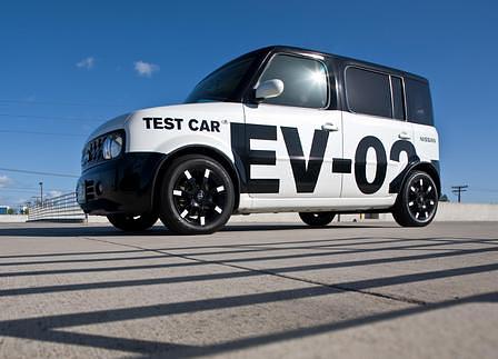 Nissan Elektroauto EV-02