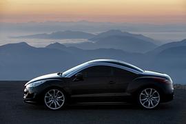 Buchstabe statt Zahl: Peugeot wird exklusiv