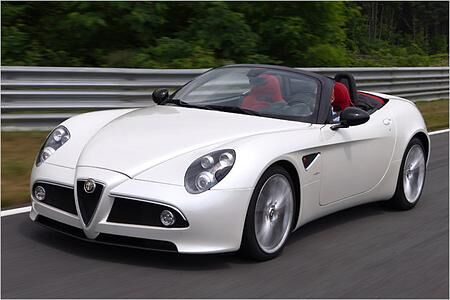 Alfa 8C Spider: Die italienische Offenbarung im Test Alfa 8C Spider: Die italienische Offenbarung im Test