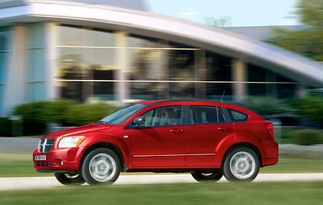 Klemmendes Gaspedal: Chrysler lässt Caliber untersuchen