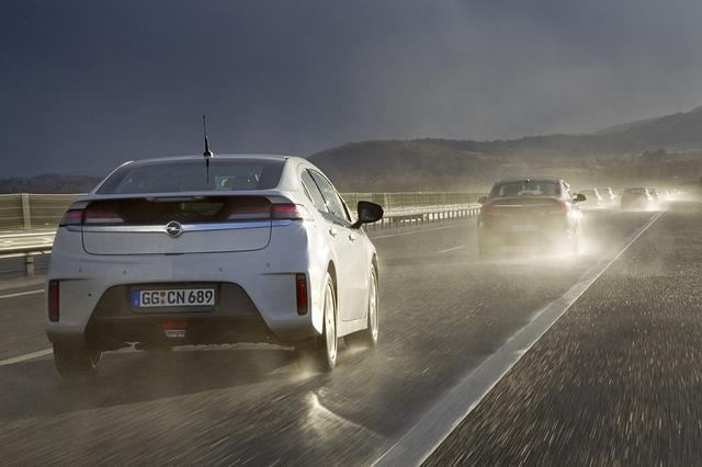 Opel Ampera: Der Ernst des Lebens beginnt. Foto: GM