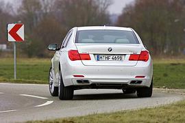 Fahrbericht: BMW 7er 760 Li - Das starke Dutzend Fahrbericht: BMW 7er 760 Li - Das starke Dutzend