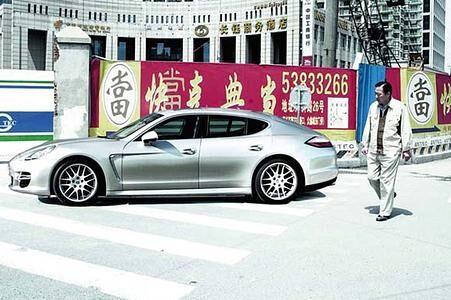 Das etwas andere Downsizing: Porsche Panamera/Panamera S feiern Weltpremiere