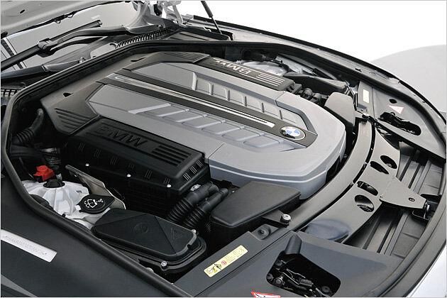 Das neue Top-Aggregat im BMW 7er: Der V12 mit sechs Liter Hubraum und 544 PS
