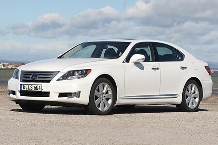 Lexus LS: Leichtes Lifting