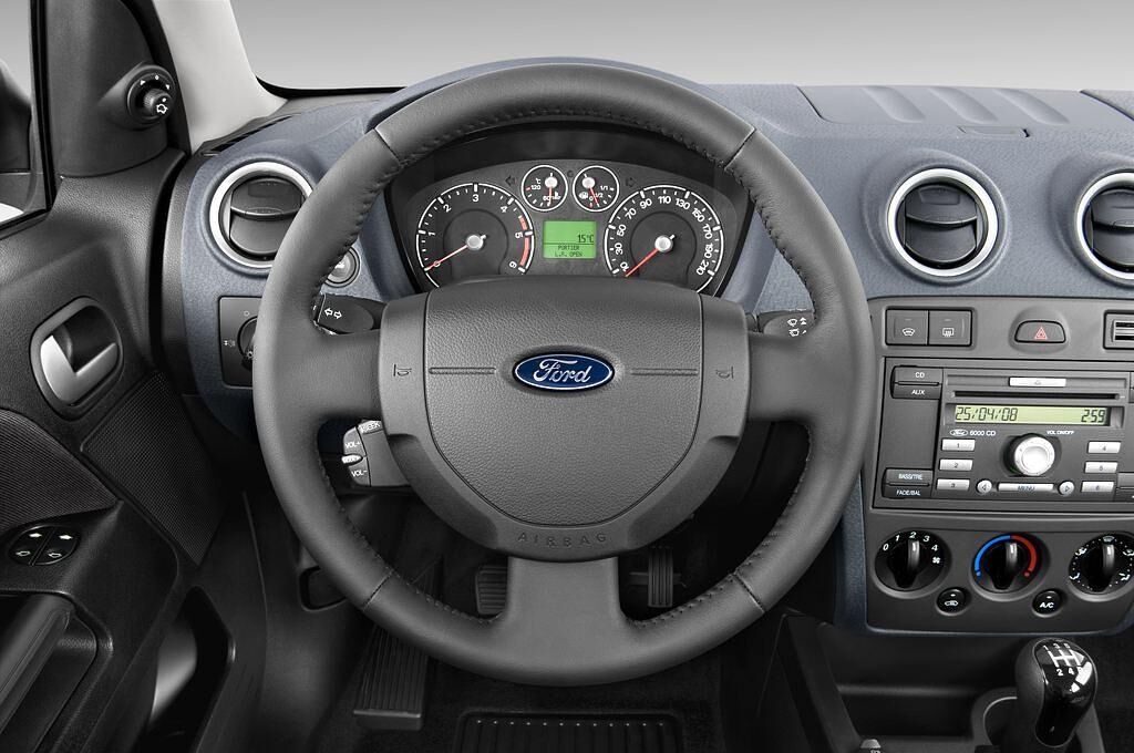 Ford Fusion (Baujahr 2010) Style 5 Türen Lenkrad