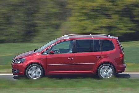 VW Touran: Der Familienvan zeigt sich runderneuert (Kurzfassung)