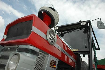 Vulkan Trophy: Die Turbodiesel-Traktoren sind beim Rennen klar im Vorteil