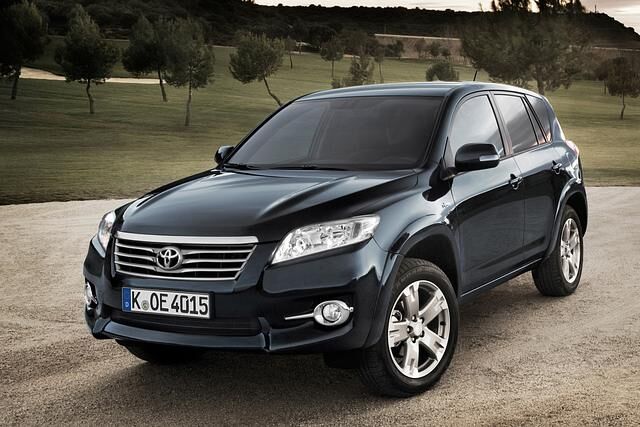Überarbeiteter Toyota RAV4 ab sofort erhältlich. Foto: Toyota