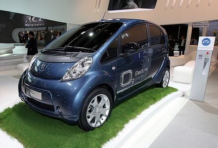 Peugeot iOn: Kleiner Großstadt-Stromer (Kurzfassung)