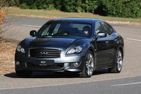 Infiniti M: Ab September im Handel und ab 2011 als Hybrid