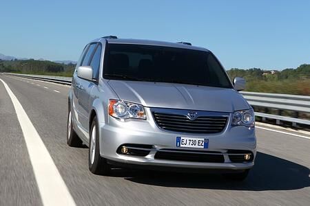 Lancia Voyager - In neuen Gewändern (Kurzfassung) Lancia Voyager - In neuen Gewändern (Kurzfassung)