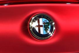 Neuer Alfa-Benzinmotor - Vierzylinder mit Sechszylinder-Power