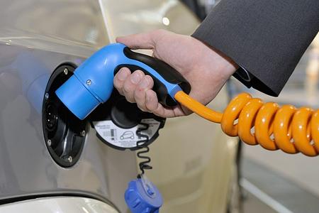 E-Mobilität - Strom per Telefon E-Mobilität - Strom per Telefon