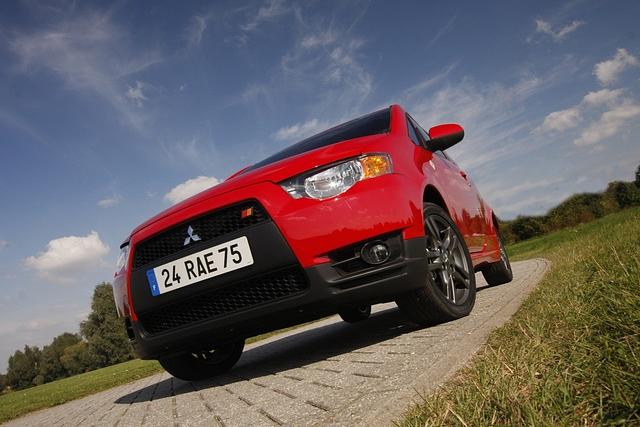Aus dieser Perspektive wirkt der Mitsubishi Colt Ralliart richtig aggressiv