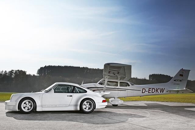 Durch viele Karbonteile wird der Porsche deutlich leichter