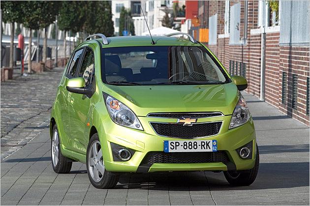 Den chromumrandeten Grill haben die Versionen LS, LS+ und LT