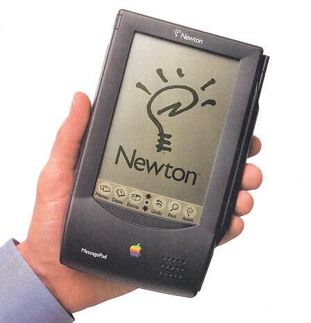 Audi A8 (Apple Newton)