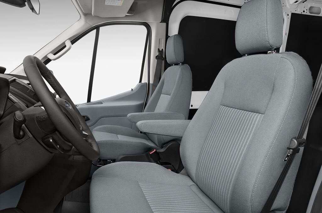 Ford Transit (Baujahr 2015) Basis L2H2 4 Türen Vordersitze
