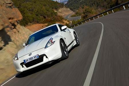 Nissan 370Z-Sondermodell - Rallyestreifen für den Nippon-Sportler Nissan 370Z-Sondermodell - Rallyestreifen für den Nippon-Sportler