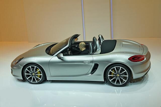 Ab dem 14. April steht der Boxster ab 48.291 Euro und der Boxster S ab 59.120 Euro bei den Händlern