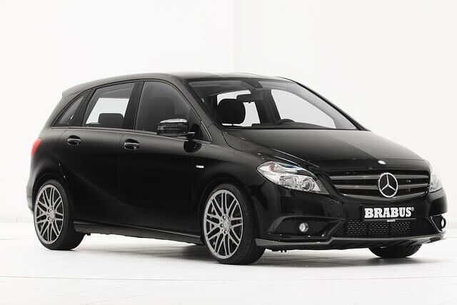 Der Bottroper Tuner Brabus bietet für die Mercedes B-Klasse jetzt ein Design- und Felgenprogramm an