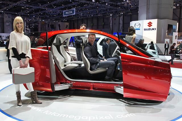 Der Tata soll sich mit einer Batterie- und Tankfüllung knapp 900 Kilometer weit bewegen lassen