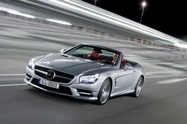 Der Erwerb der Basisversion SL 350 belastet das Konto mit mindestens 93.534 Euro