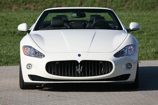 Auch Bodykit und Felgen sind zu haben