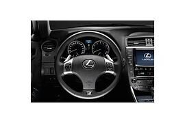 Lexus IS erhält neuen sparsamen Turbo-Hybrid