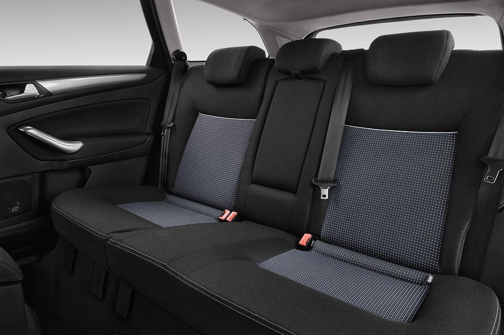 Ford Mondeo (Baujahr 2011) Trend 5 Türen Rücksitze