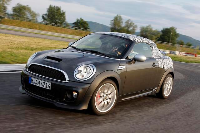 Rund 1.500 Euro wird das Coupé zum Dreitürer mehr kosten