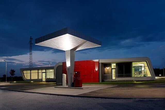Designer-Tankstelle - Bella Stazione für Bella Macchina