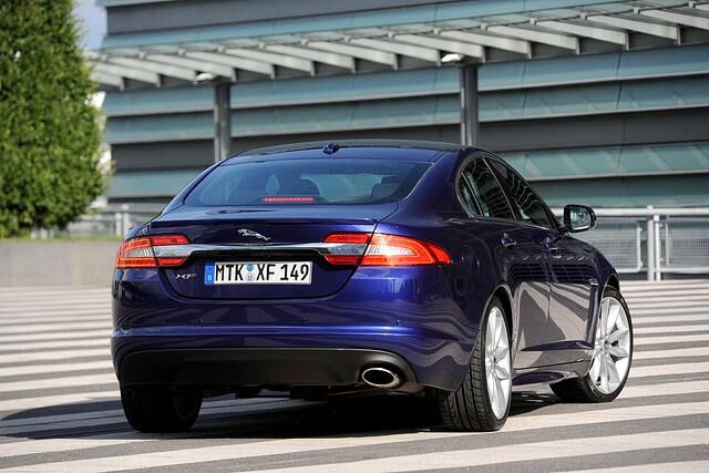 Mit dem neuen Basisdiesel, einem 2,2-Liter-Vierzylinder, sinkt der Verbrauch auf 5,4 Liter 