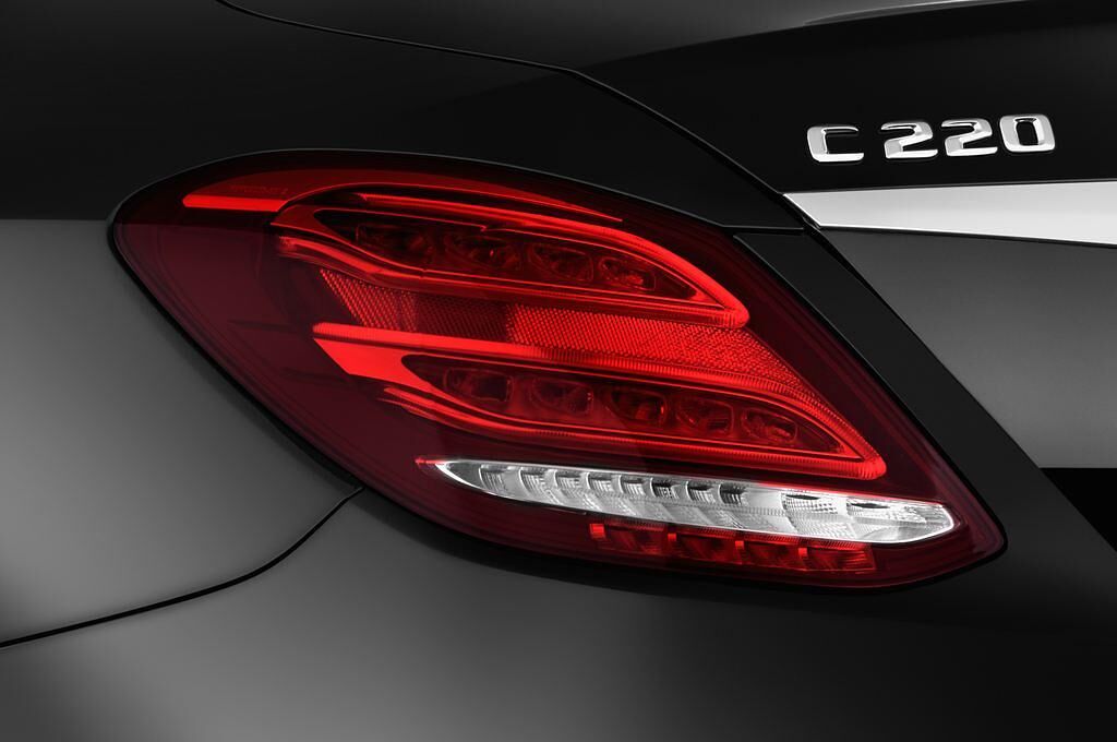 Mercedes C-Class (Baujahr 2015) Exclusive 4 Türen Rücklicht