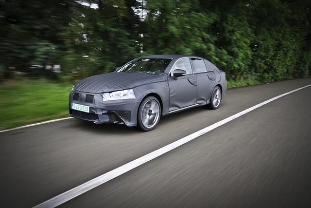 Lexus setzt auch beim GS auf den Hybridantrieb