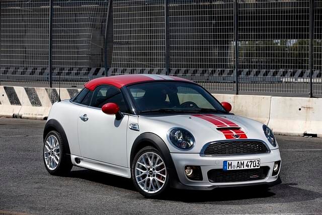 Das Mini Coupé startet im Oktober zu Preisen ab 21.200 Euro