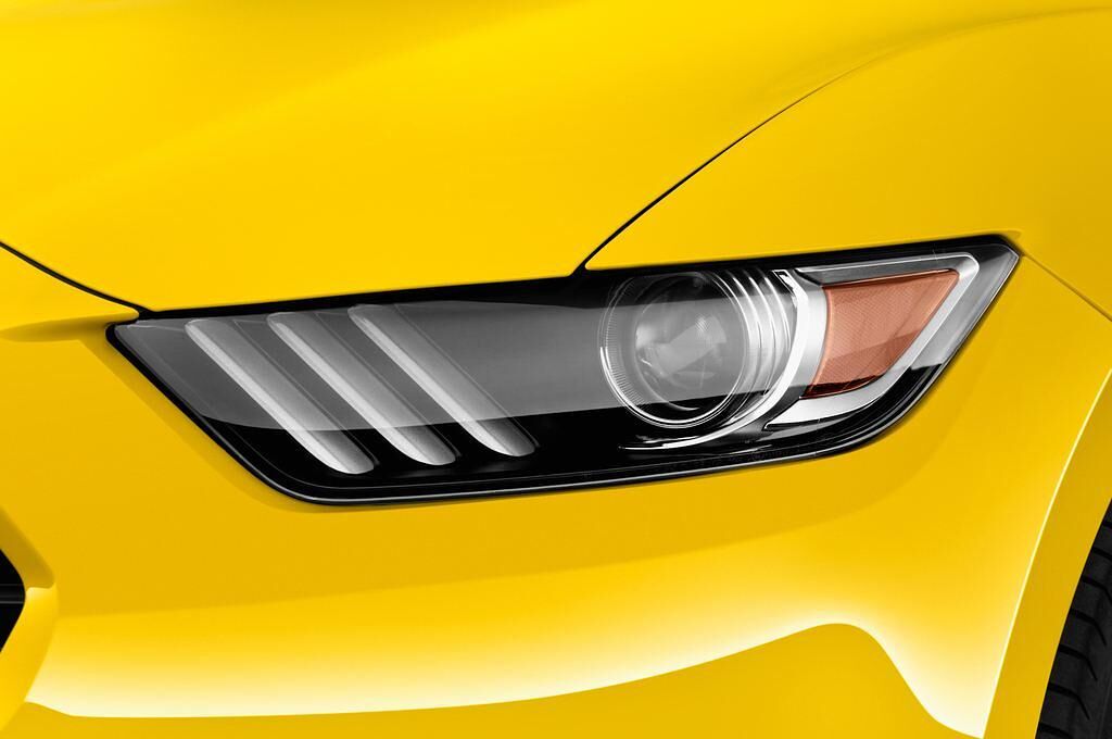 Ford Mustang (Baujahr 2016) - 2 Türen Scheinwerfer