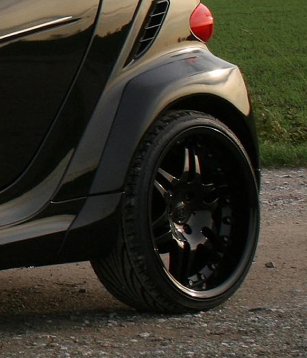 Smart Fortwo Brabus Ultimate 112 - Kerniger Brühwürfel