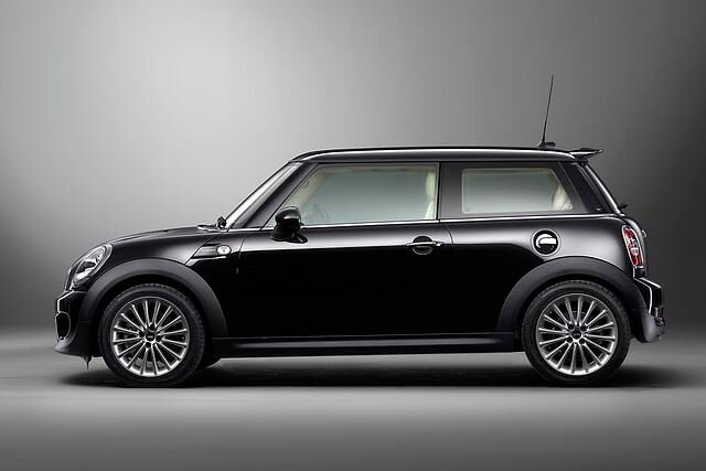 Das auf 1.000 Einheiten limitierte Sondermodell wurde mit Designern von Rolls-Royce entwickelt