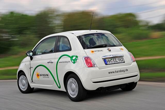 Der new 500E kostet 299 Euro im Monat