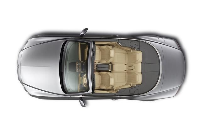 Der GTC genehmigt sich im Schnitt 16,5 Liter auf 100 Kilometer