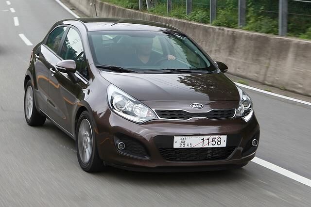 Der Kia Rio will im Herbst dem VW Polo gefährlich werden