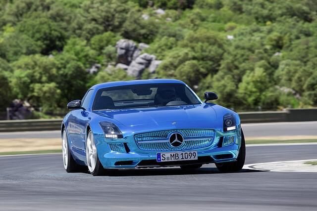 Gleich vier Motoren sorgen für Vortrieb