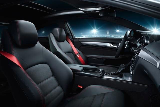 Die Preise für de C 250 Sport beginnen bei 46.076,80 Euro