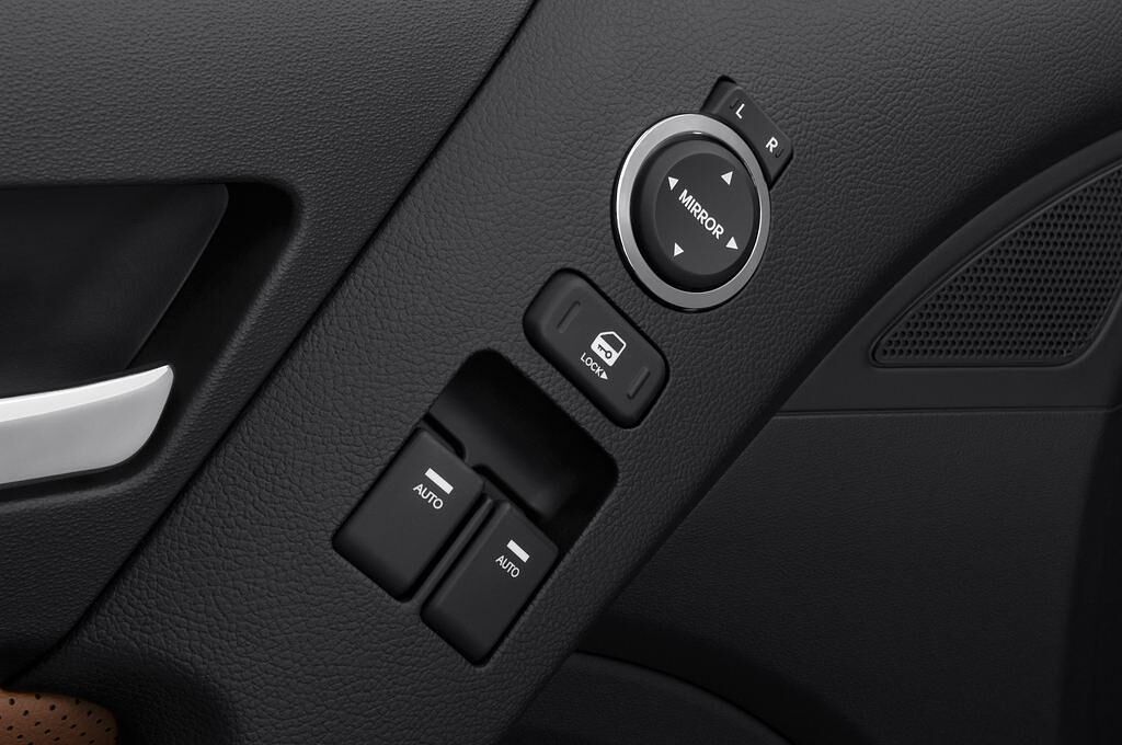 Hyundai Genesis (Baujahr 2011) - 2 Türen Bedienungselemente Tür