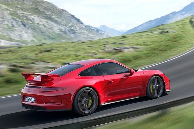 In diesem Jahr feiert Porsche den fünfzigsten Geburtstag seiner Ikone 911