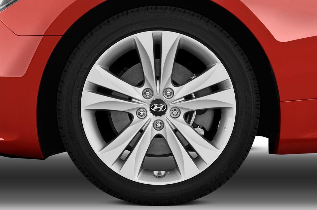 Hyundai Genesis (Baujahr 2011) - 2 Türen Reifen und Felge